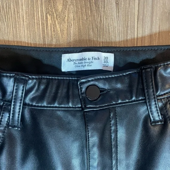 Curve Love Abercrombie Leather Pants - Picture 2 of 4